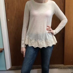 💕Long-Sleeve Lace Trim Top